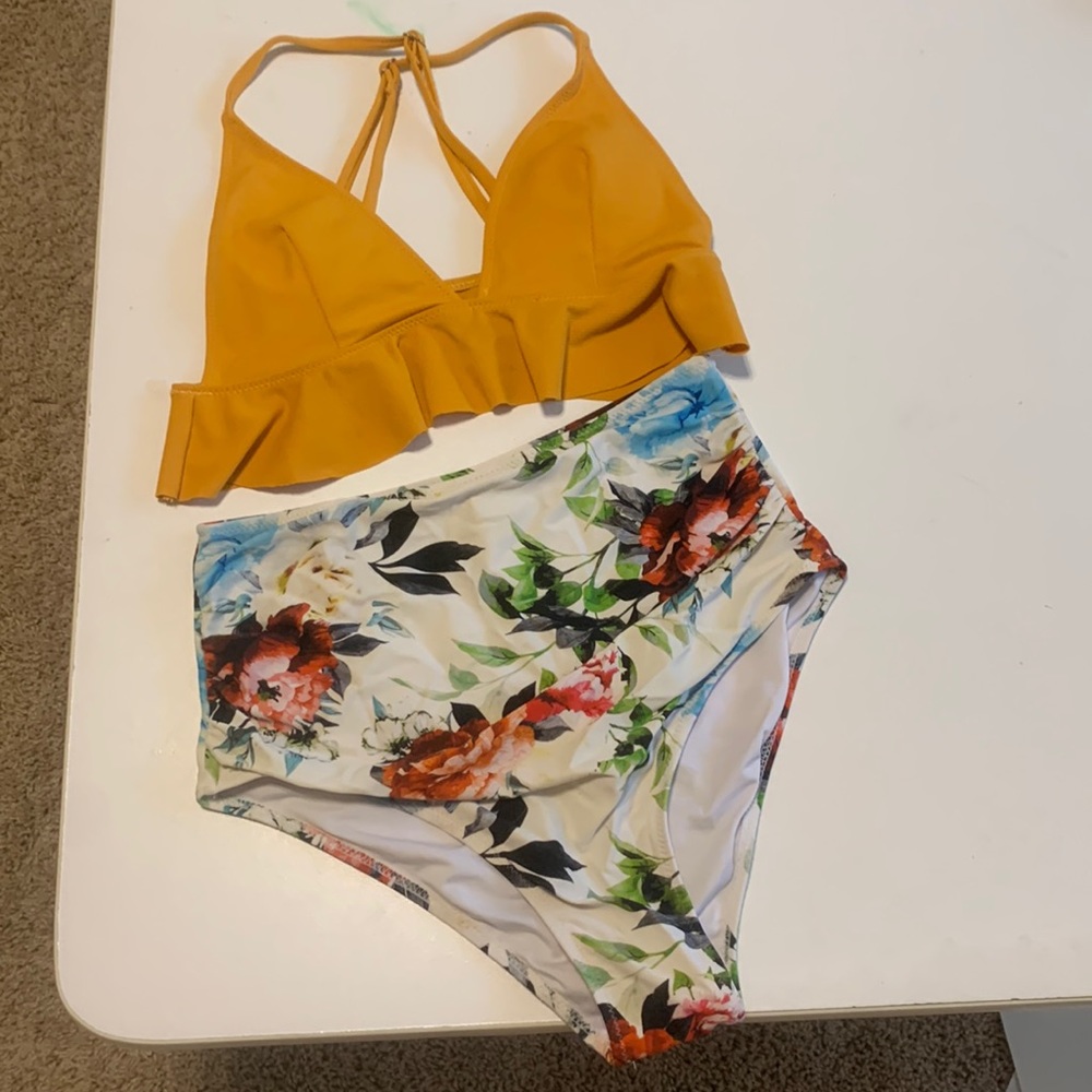 Cupshe 2-Pc High Waisted Floral Bikini